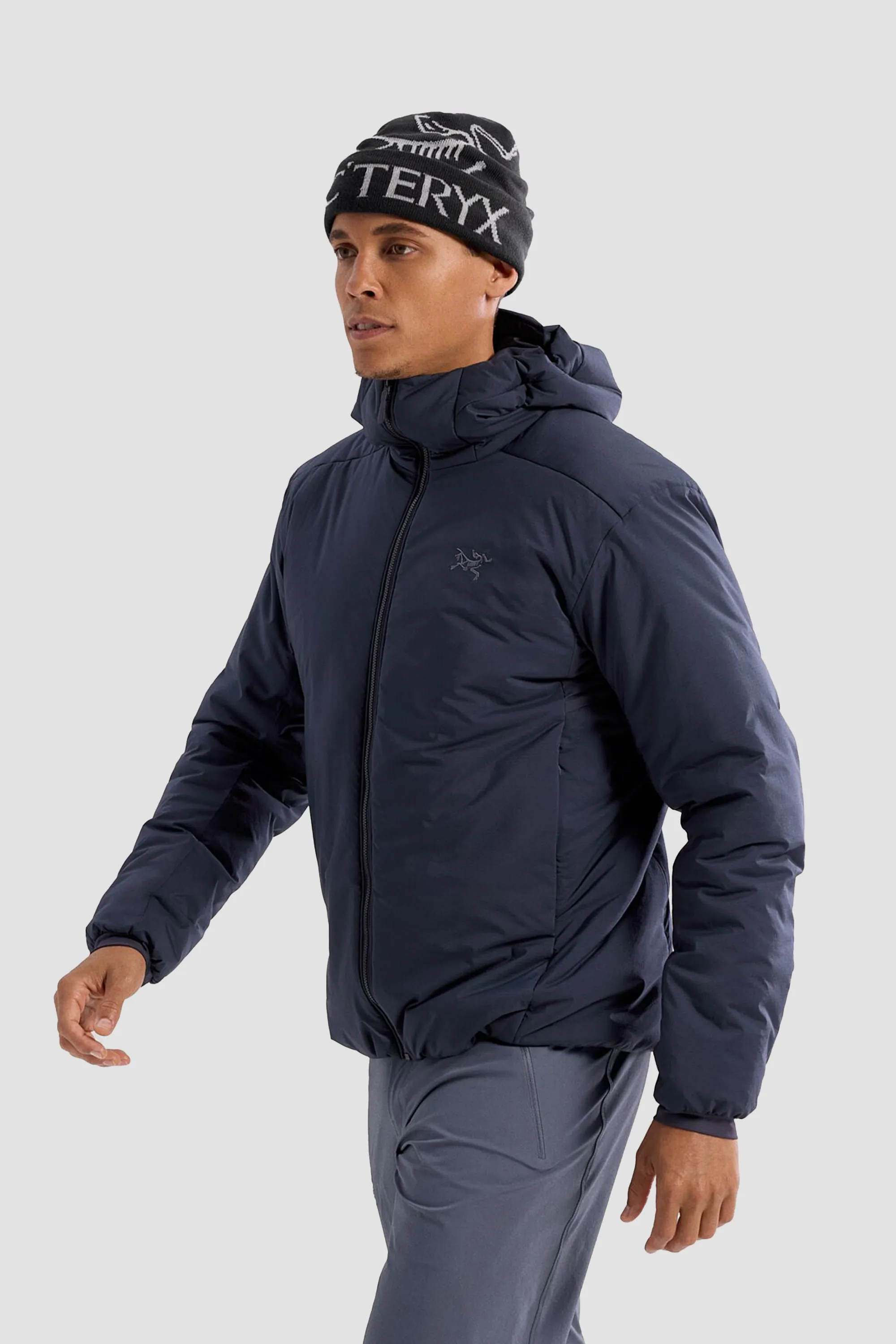 Arc'teryx Men's Atom Heavyweight Hoody in Black Sapphire