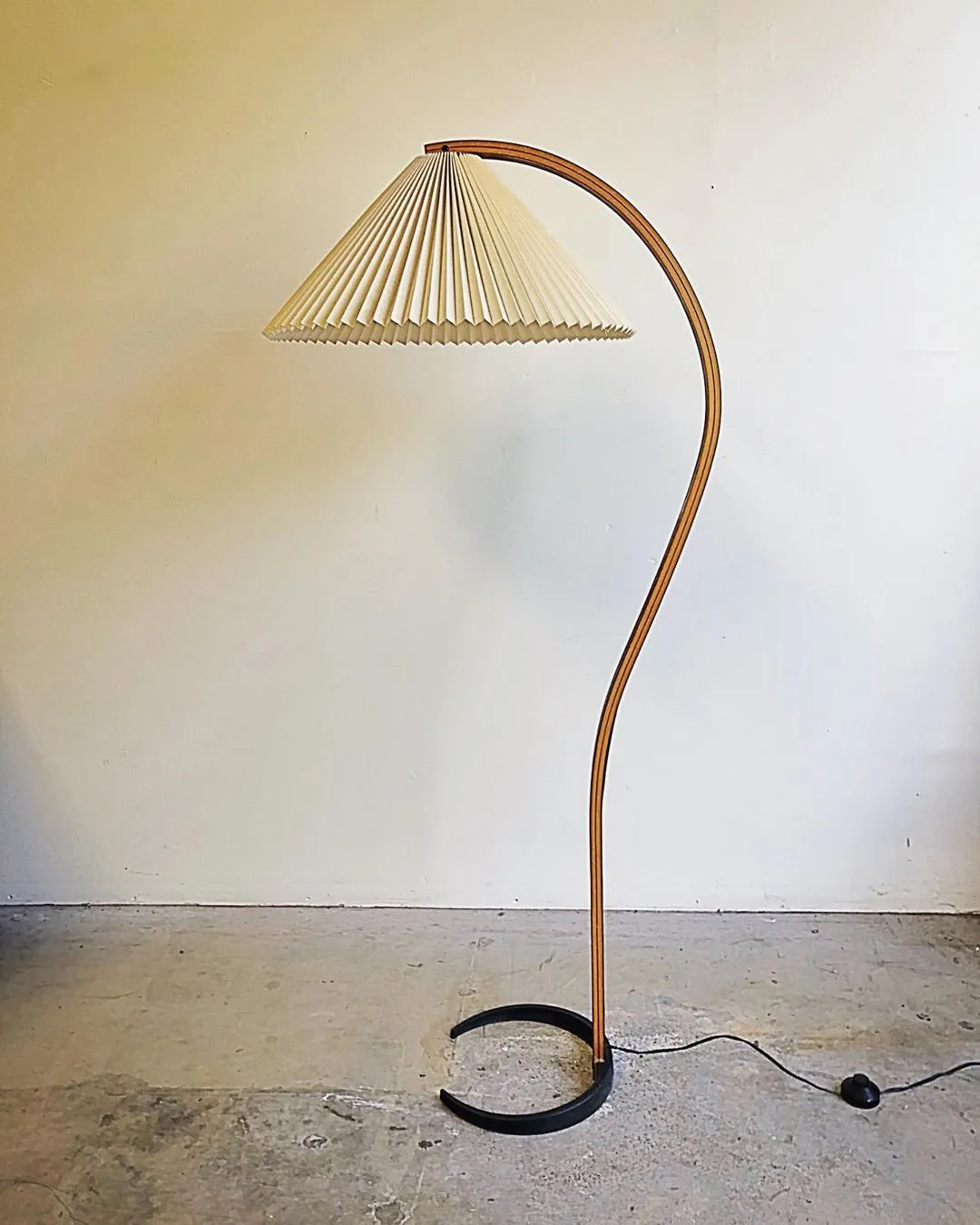 Caprani Wooden Floor Lamp