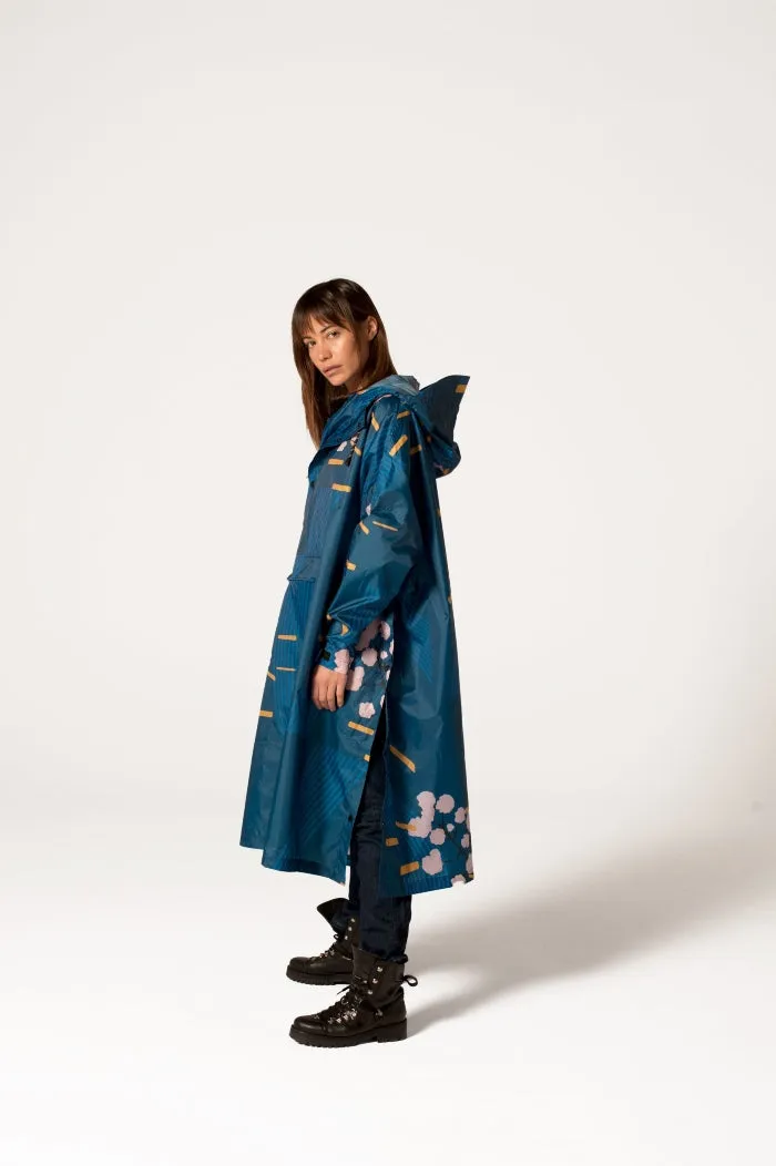 Rainkiss Poncho - Japanese Blossom