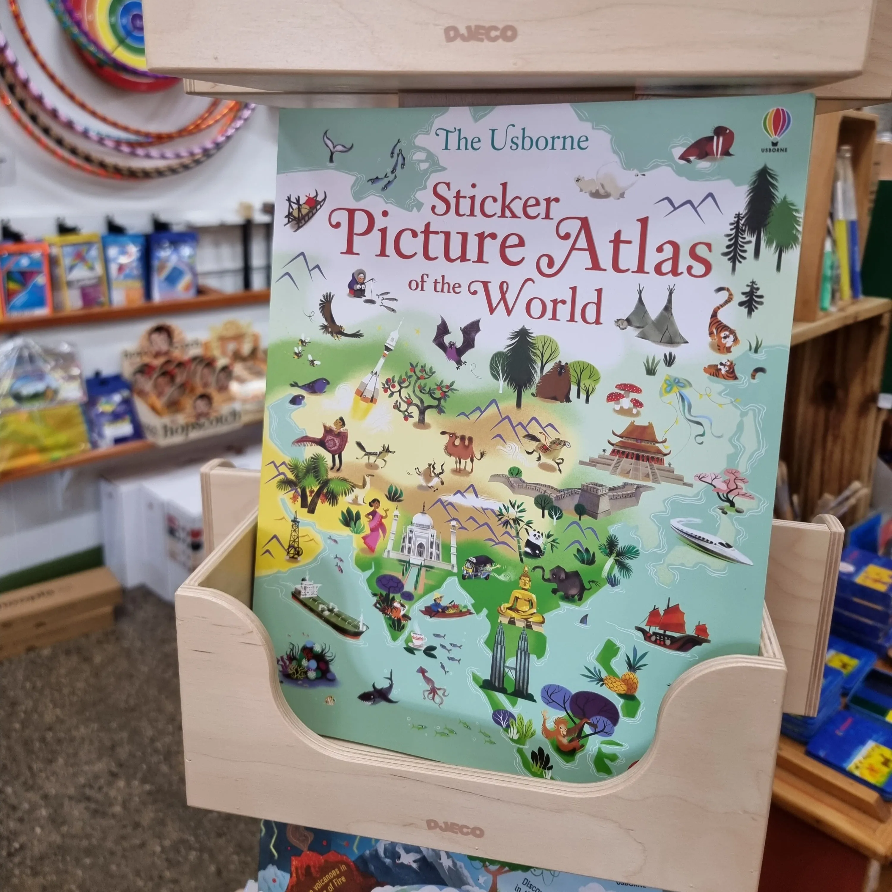 Sticker Picture Atlas of the World - Usborne Kids Activity Book